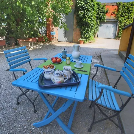 Modern In Castelfranco Di Sopra With Swimming Pool *