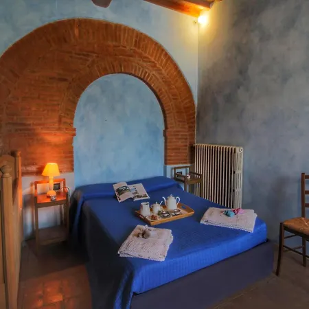 Apartment Modern In Castelfranco Di Sopra With Swimming Pool