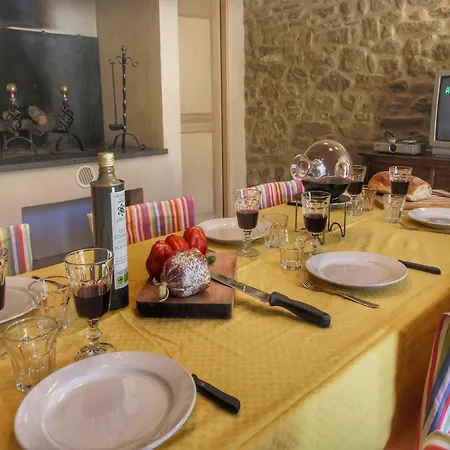 Modern In Castelfranco Di Sopra With Swimming Pool Апартаменты *