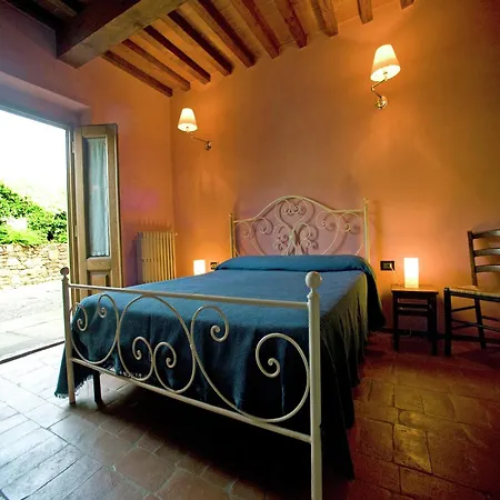 Modern In Castelfranco Di Sopra With Swimming Pool