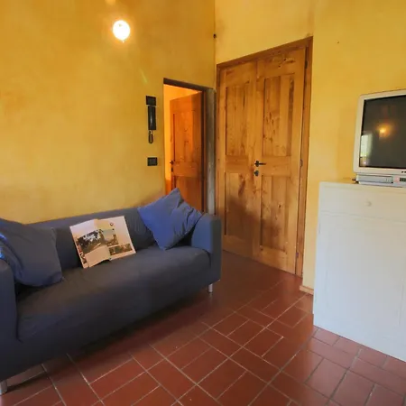 Modern In Castelfranco Di Sopra With Swimming Pool Апартаменты Pian Di Sco