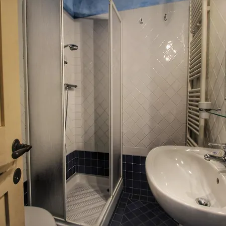 Апартаменты Modern In Castelfranco Di Sopra With Swimming Pool